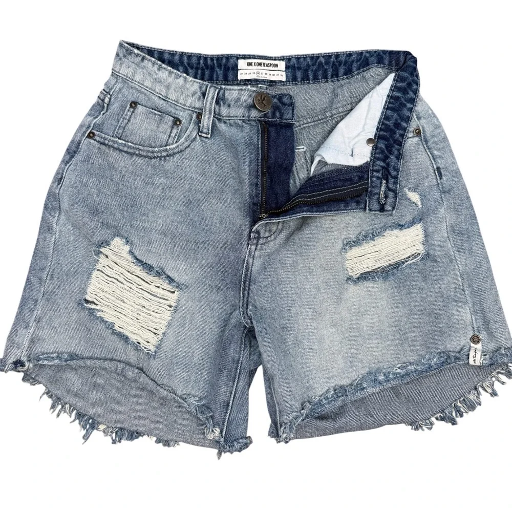 One Teaspoon Legends‎ Shorts 26 Distressed High Rise Raw Hem Jeans Mid Length